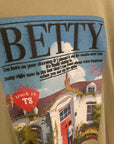 Medium MISFIT- Betty sage tee a4